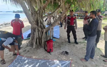 Libur Akhir Pekan, Polisi Patroli di Pesisir Sekotong Lombok Barat