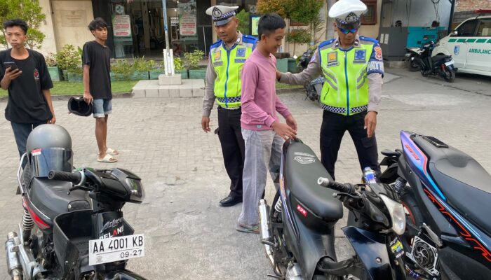Satlantas Polres Lombok Barat Tertibkan Knalpot Brong di Batu Layar