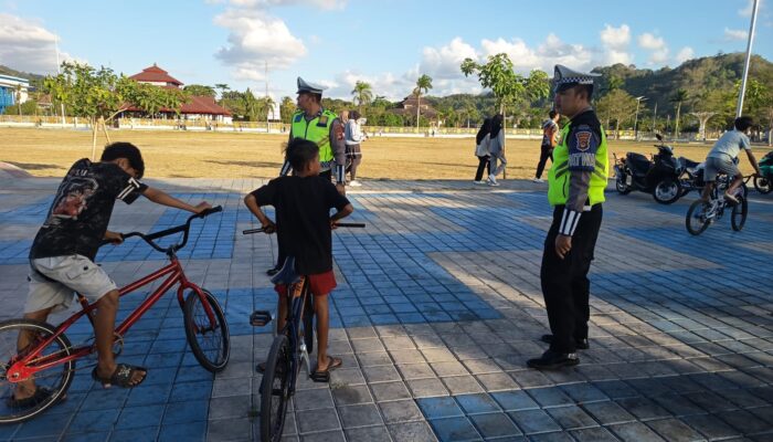 Satlantas Polres Lombok Barat Gelar Patroli Sore Cegah Kriminalitas dan Balap Liar