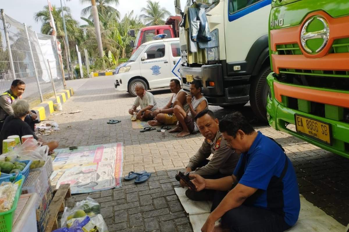 Polres Lombok Barat Gelar Sosialisasi Tertib Lalu Lintas Pengemudi Truk